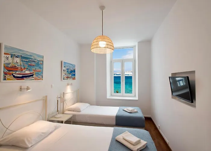 Mykonos Old Harbor Front Suite With Balcony